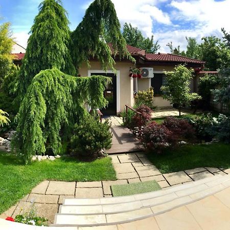 Cristi'S Rooms - Pensiune Oradea Exterior foto