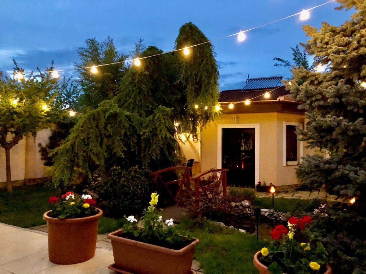 Cristi'S Rooms - Pensiune Oradea Exterior foto
