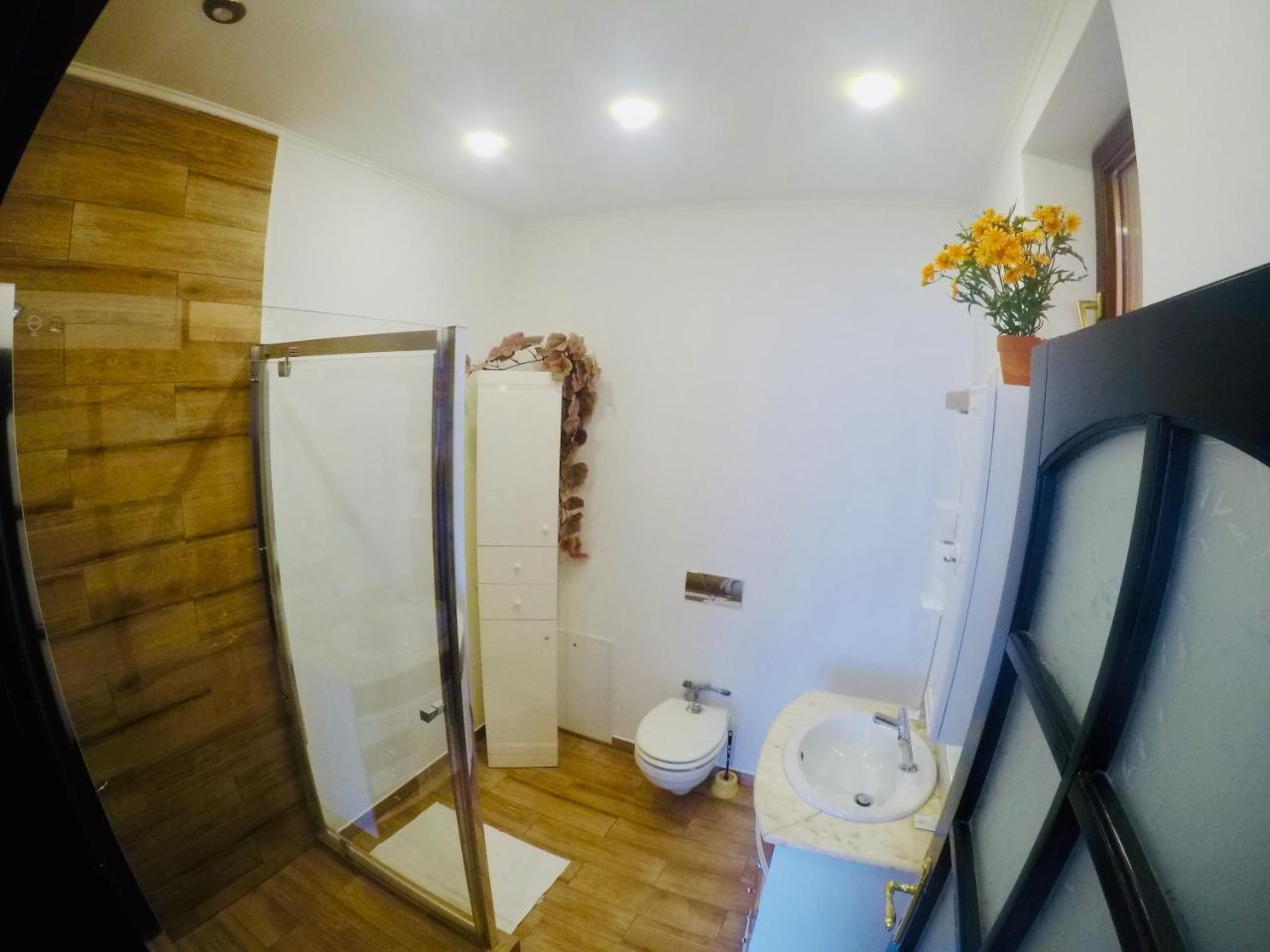 Cristi'S Rooms - Pensiune Oradea Exterior foto