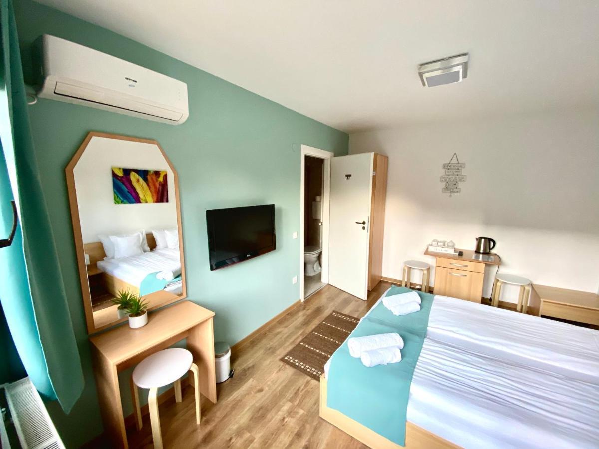 Cristi'S Rooms - Pensiune Oradea Exterior foto